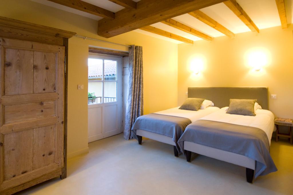 B&B La Cerisaie Francheleins Habitación foto