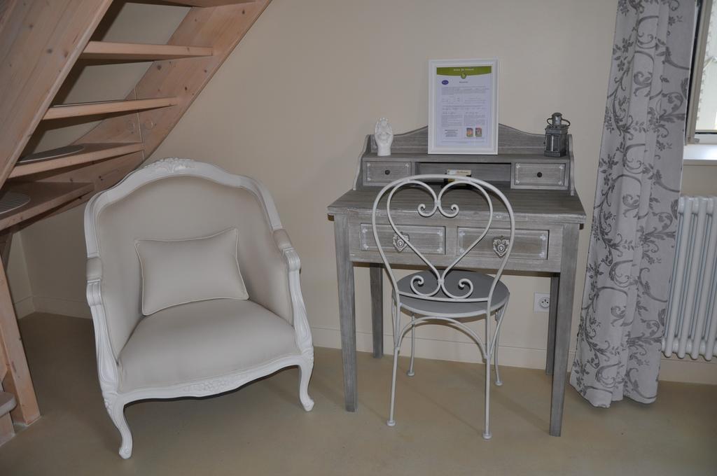 B&B La Cerisaie Francheleins Habitación foto